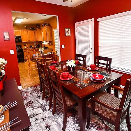 4 - Bed Home With Cali King Bed, 12 Mins To Dtwn アトランタ エクステリア 写真