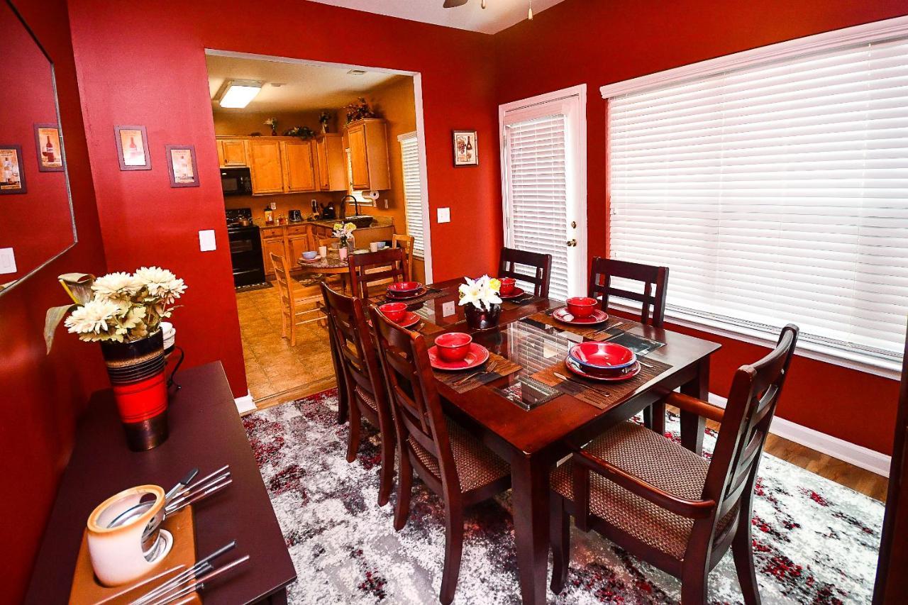 4 - Bed Home With Cali King Bed, 12 Mins To Dtwn アトランタ エクステリア 写真