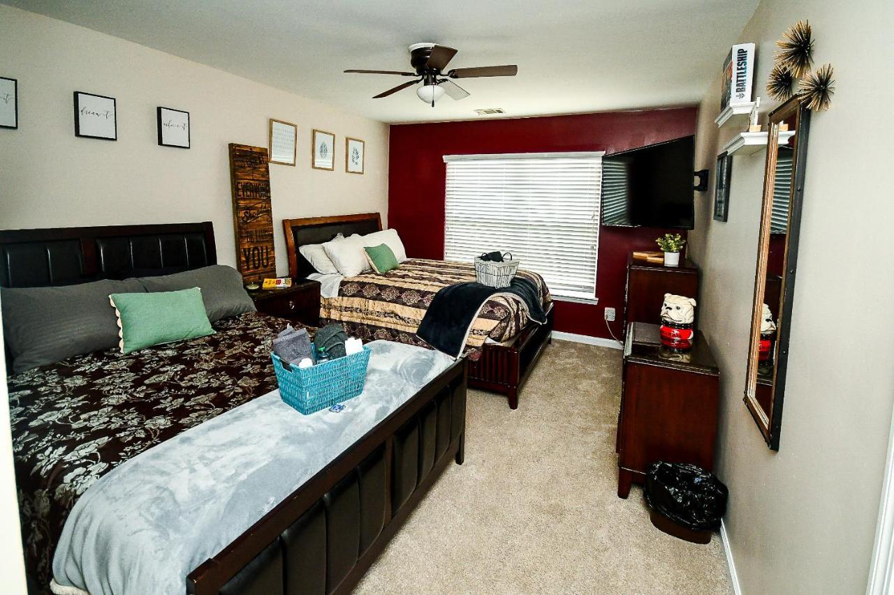 4 - Bed Home With Cali King Bed, 12 Mins To Dtwn アトランタ エクステリア 写真