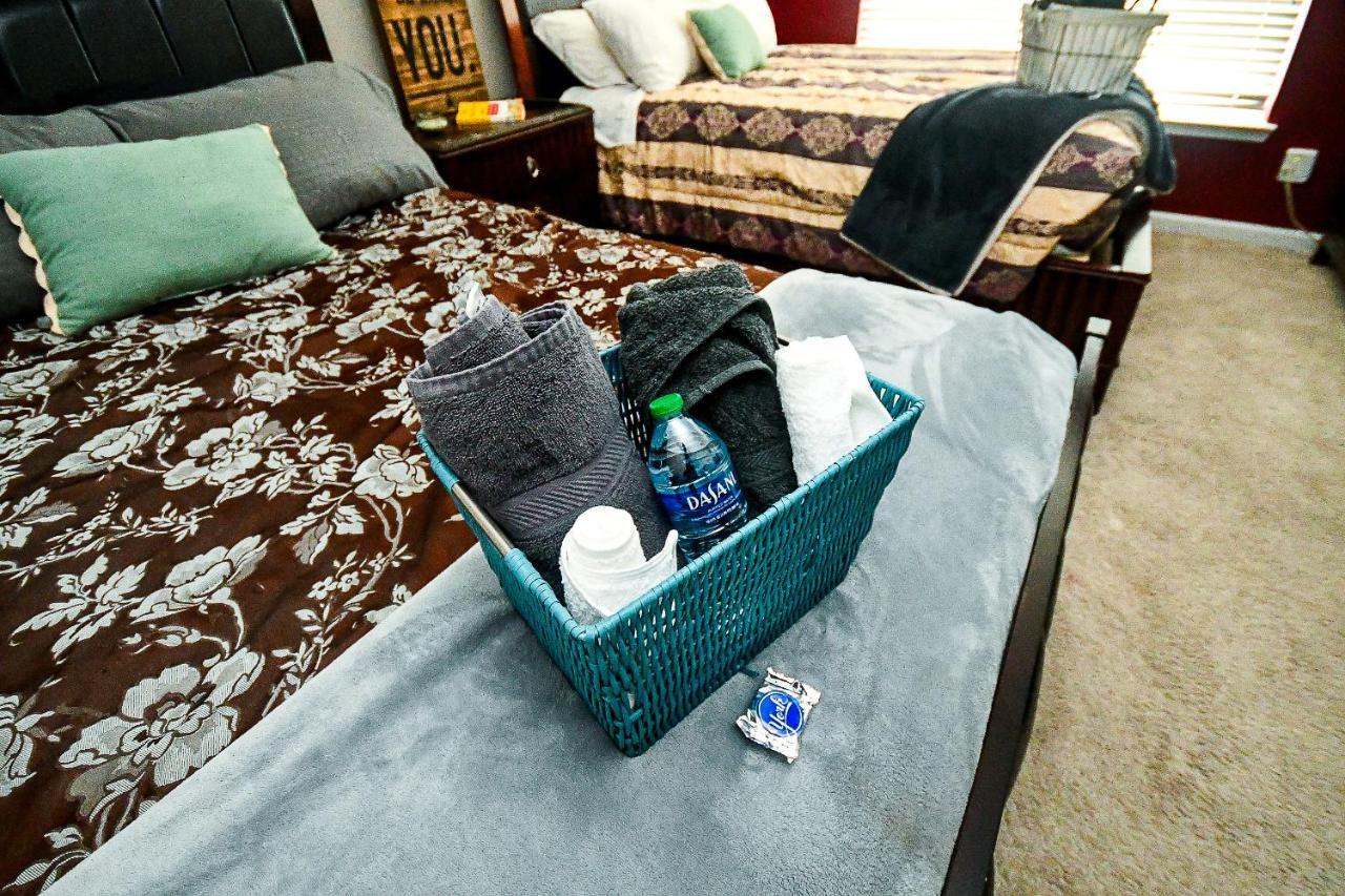 4 - Bed Home With Cali King Bed, 12 Mins To Dtwn アトランタ エクステリア 写真
