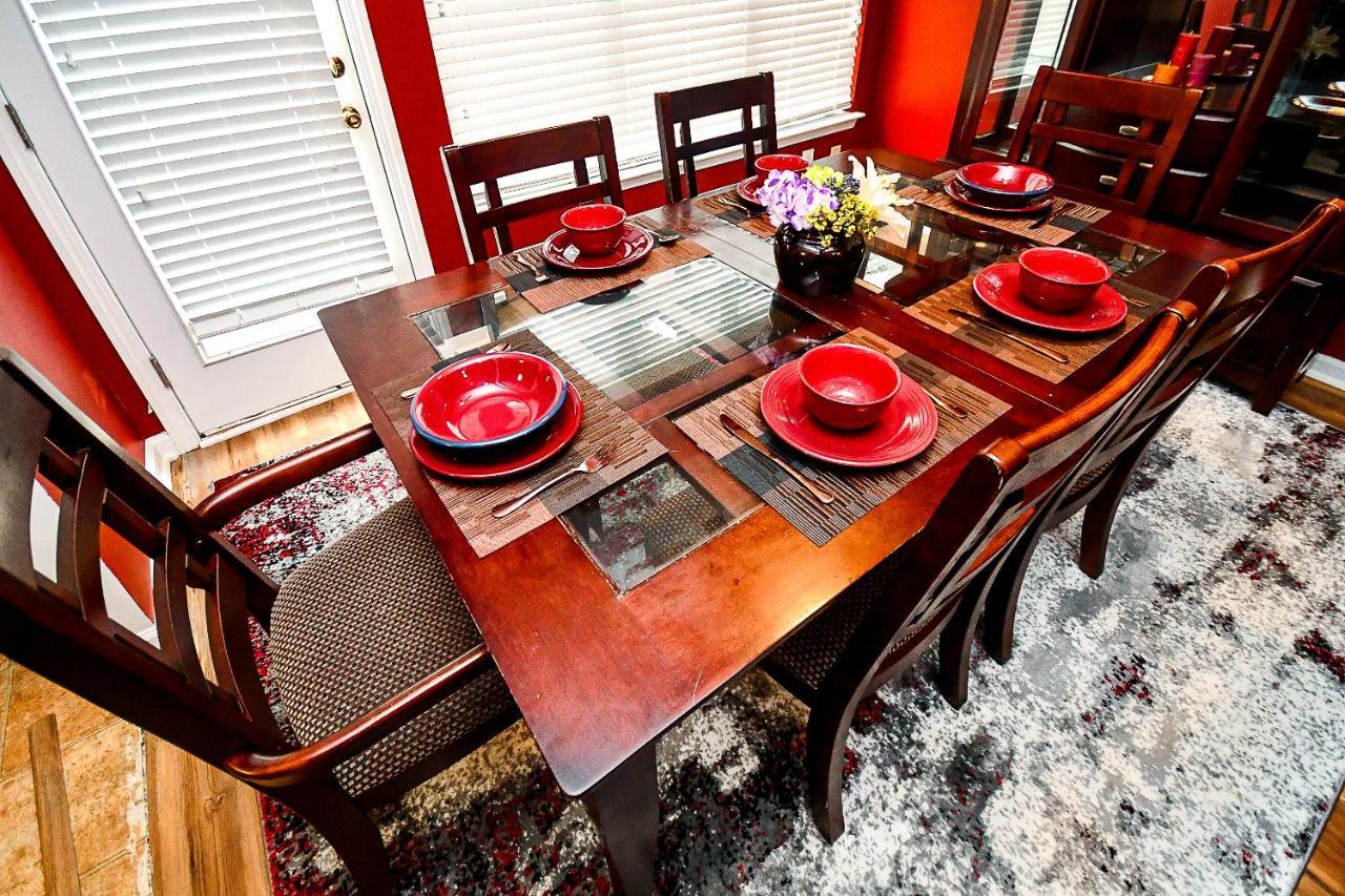 4 - Bed Home With Cali King Bed, 12 Mins To Dtwn アトランタ エクステリア 写真